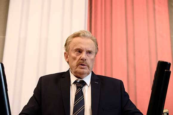 Politics Патрика Веги доминирует в польских кинотеатрах и занимает пятое место в британском прокате