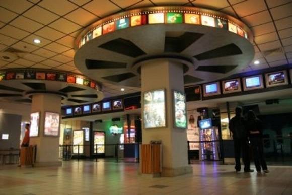 Румыния вновь откроет кинотеатры 1 сентября 2020 года